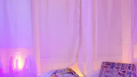         online show from 28, 1, 2025