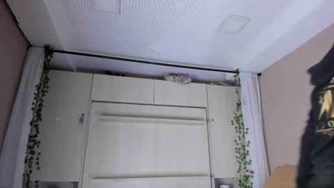         online show from 2, 12, 2025