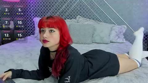 Snapshot of liilith_bloom chatting on 20, 10, 2025 Lilith online show from 20, 10, 2025