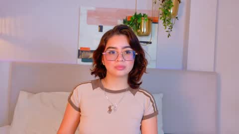 Snapshot of liilylopez chatting on 1, 6, 2026 liilylopez online show from 1, 6, 2026
