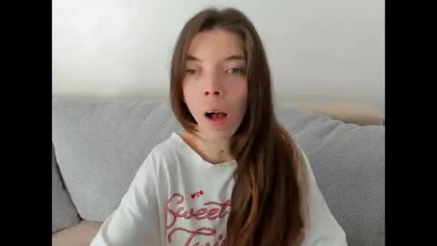 Snapshot of likaaeiston1 chatting on 12, 3, 2026 likaaeiston1 online show from 12, 3, 2026