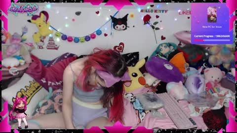 Snapshot of likemyashe chatting on 1, 2, 2025 LikeMyAshe online show from 1, 2, 2025