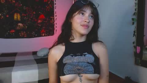 Snapshot of lil_angel7 chatting on 13, 2, 2026 lil angel7 online show from 13, 2, 2026