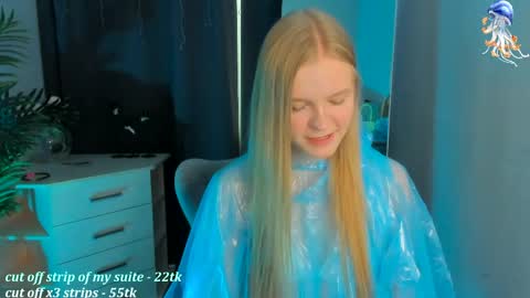 Snapshot of lil_cookie_monster chatting on 19, 4, 2026 Erica online show from 19, 4, 2026