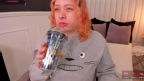 Snapshot of lil_la_skye chatting on 21, 4, 2026 Lila online show from 21, 4, 2026