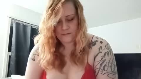 Snapshot of lil_nelli8 chatting on 22, 4, 2026 lil_nelli8 online show from 22, 4, 2026