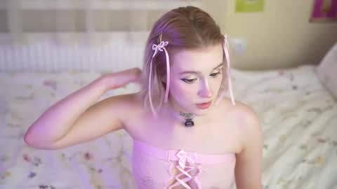 Rina  online show from 15, 11, 2025