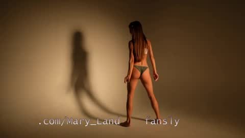 Snapshot of lil_uff chatting on 23, 4, 2026 aka princessmaya online show from 23, 4, 2026