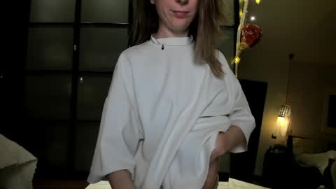 Snapshot of lil_uff chatting on 17, 5, 2026 aka princessmaya online show from 17, 5, 2026
