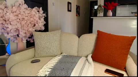 Snapshot of lil_vivien chatting on 19, 6, 2026 missy online show from 19, 6, 2026