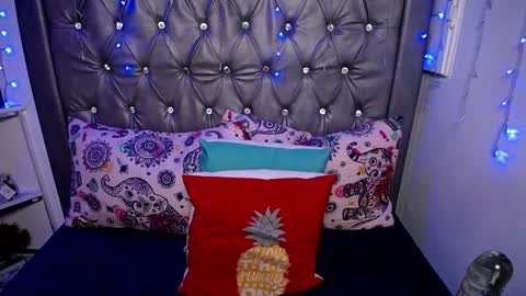   online show from 5, 2, 2025