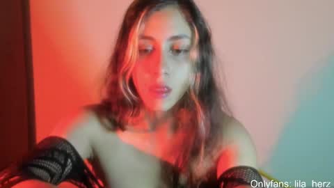 Snapshot of lila_herz chatting on 19, 2, 2025 Ren online show from 19, 2, 2025