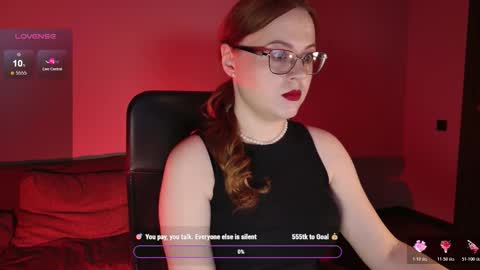 Snapshot of lila_pitt chatting on 3, 3, 2026 lila_pitt online show from 3, 3, 2026