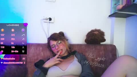 Jen online show from 24, 1, 2025