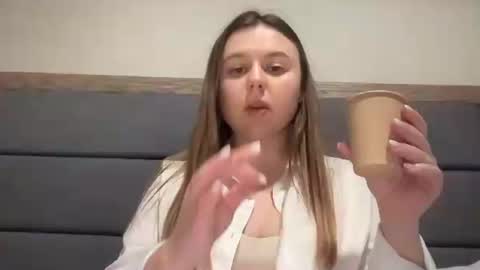 Snapshot of lilae37yis chatting on 29, 9, 2025 Lily online show from 29, 9, 2025