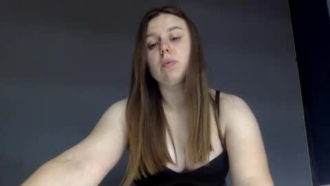 Snapshot of lilae37yis chatting on 14, 10, 2025 Lily online show from 14, 10, 2025