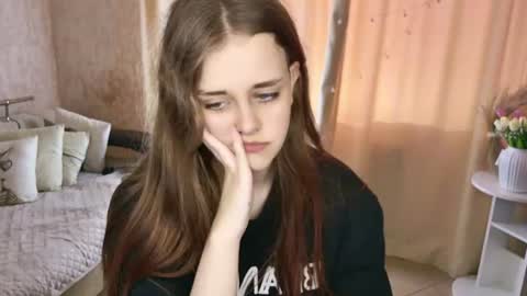 Snapshot of lilasparkling chatting on 8, 7, 2026 LilaSparkling online show from 8, 7, 2026