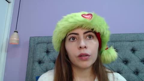 Lilasuni online show from 1, 12, 2025