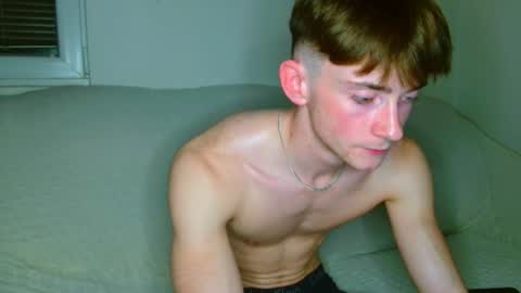 Snapshot of lilbearxxxx chatting on 5, 3, 2026 lilbearxxxx online show from 5, 3, 2026