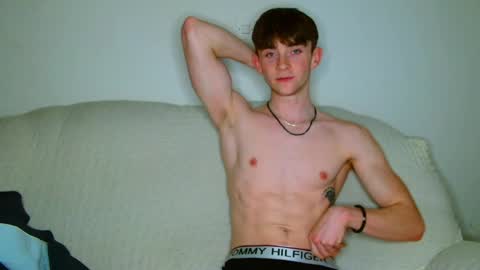 Snapshot of lilbearxxxx chatting on 29, 3, 2026 lilbearxxxx online show from 29, 3, 2026