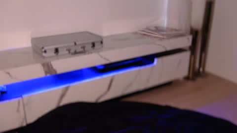 Rebecca online show from 7, 11, 2025