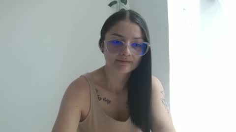 Snapshot of lilcoralinne_0 chatting on 10, 5, 2026 Valeri Villalobos IG villa lobosvaleri online show from 10, 5, 2026
