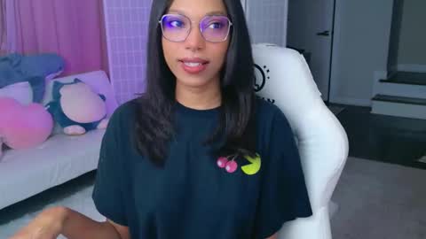 Snapshot of lileviemarie chatting on 28, 3, 2026 evie online show from 28, 3, 2026