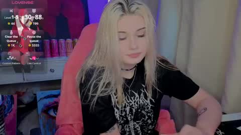 Snapshot of lilhornyprincess chatting on 12, 4, 2026 Nika and Lori online show from 12, 4, 2026