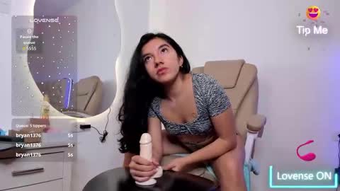 Lili  online show from 11, 9, 2025