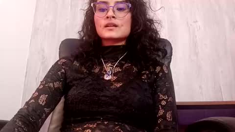 Snapshot of lili_clan chatting on 18, 9, 2025 lili_clan online show from 18, 9, 2025