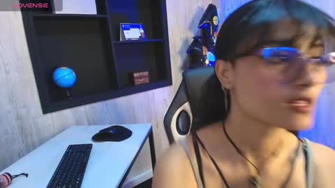 Snapshot of lili_clan chatting on 20, 10, 2025 lili_clan online show from 20, 10, 2025