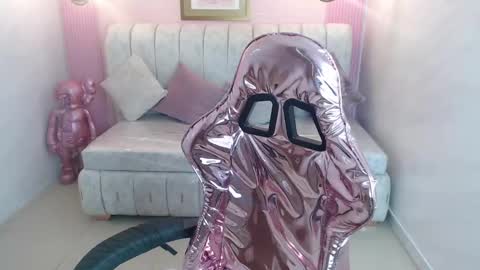 Lili online show from 21, 2, 2025