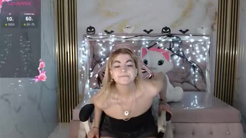 Lili online show from 15, 10, 2025