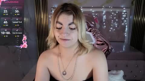 Lili online show from 11, 11, 2025