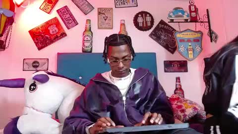 lili_roussi online show from 4, 12, 2025