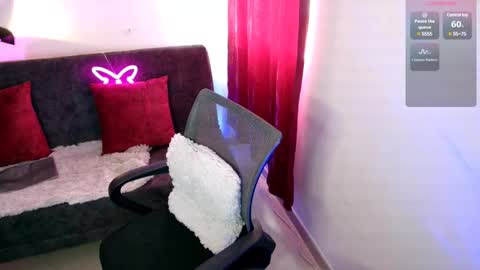 Snapshot of lili_thomson chatting on 20, 2, 2025 Nataly online show from 20, 2, 2025