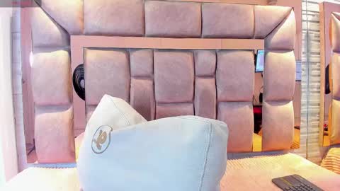 Snapshot of lilian_starfire chatting on 30, 9, 2025 LILIAN online show from 30, 9, 2025