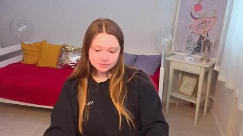 Snapshot of lilian_stars chatting on 16, 3, 2026 Lilian online show from 16, 3, 2026