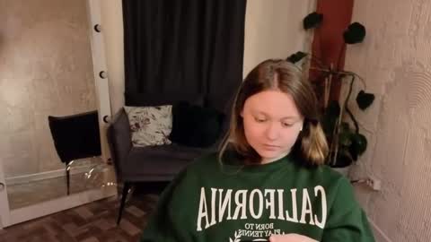 Snapshot of lilian_stars chatting on 11, 4, 2026 Lilian online show from 11, 4, 2026