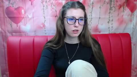 lilianashine online show from 10, 3, 2026