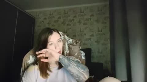 liliawoolf online show from 16, 4, 2026