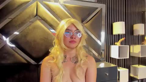  Lili  online show from 18, 1, 2025