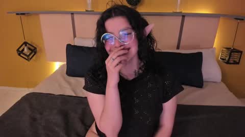  Lili  online show from 25, 2, 2025