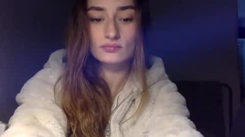 Snapshot of lilie303 chatting on 3, 2, 2026 Millie online show from 3, 2, 2026