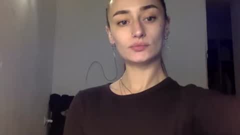 Snapshot of lilie303 chatting on 6, 2, 2026 Millie online show from 6, 2, 2026