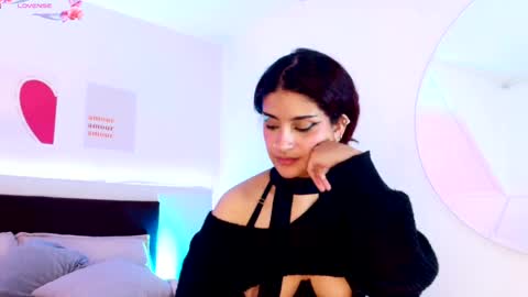 Lilith Savett online show from 18, 4, 2026