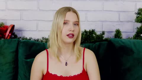 Snapshot of lililinn chatting on 13, 1, 2025 LiliLinn online show from 13, 1, 2025