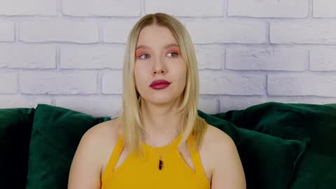 Snapshot of lililinn chatting on 21, 1, 2025 LiliLinn online show from 21, 1, 2025