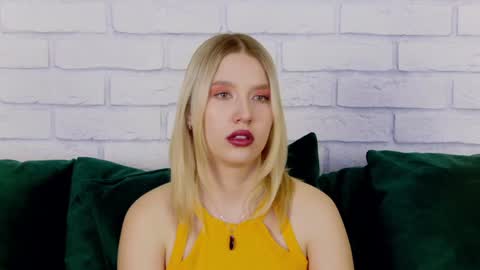 Snapshot of lililinn chatting on 21, 1, 2025 LiliLinn online show from 21, 1, 2025