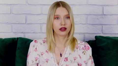 Snapshot of lililinn chatting on 21, 1, 2025 LiliLinn online show from 21, 1, 2025